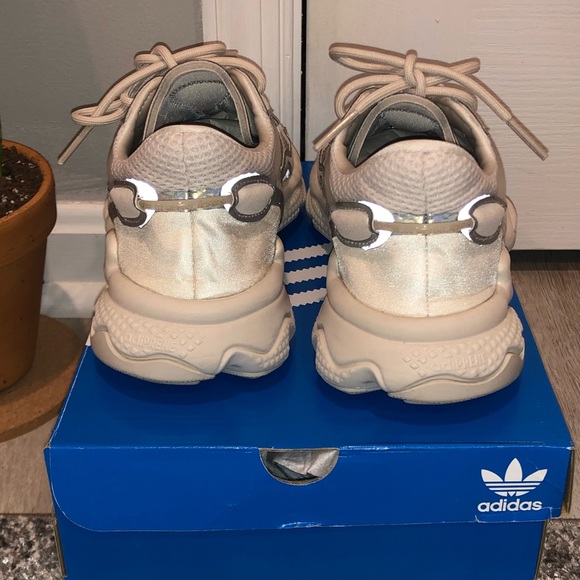 Adidas Ozweego - Picture 5 of 5